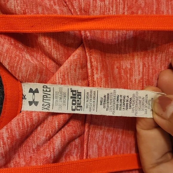 Under Armour  Pull Over Sweaters - Picture 5 of 6